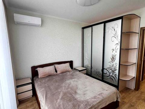 квартира за адресою Сім'ї Кульженків вул. (Петра Дегтяренка), 31-Б