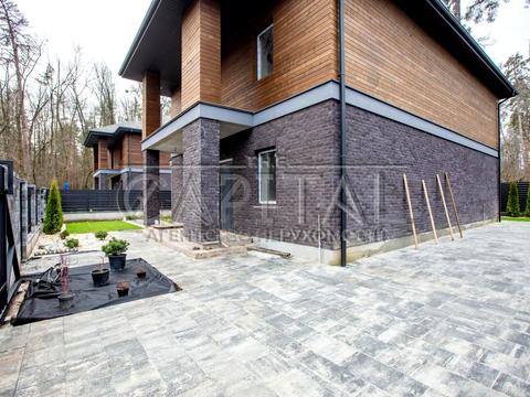 будинок за адресою Валерія Лобановського вул.