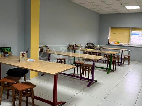 коммерческая по адресу вул. Лесі Українки, 12