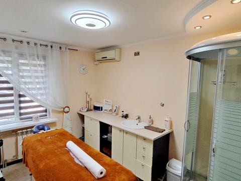 коммерческая по адресу Александрийская ул., 2а