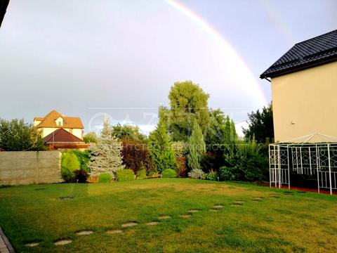 будинок за адресою Крута вул.