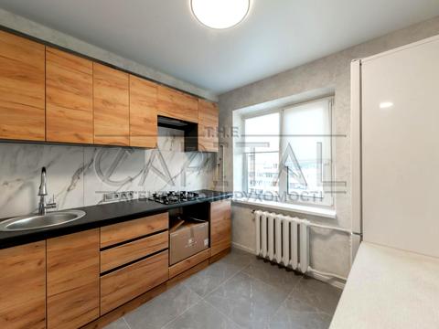 квартира за адресою Велика Васильківська вул. (Червоноармійська), 145/1