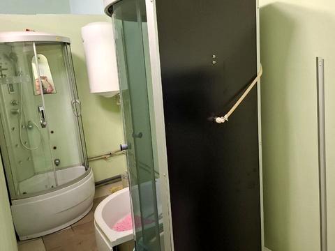 комерційна за адресою Майдан Озерний вул. (Боброва), 3