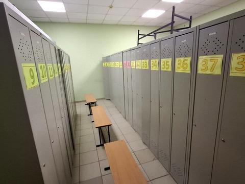 комерційна за адресою Майдан Озерний вул. (Боброва), 3