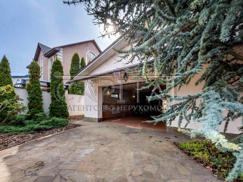 будинок за адресою с. Гатне, Дружби вул., 3