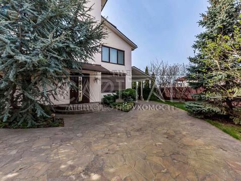 будинок за адресою с. Гатне, Дружби вул., 3