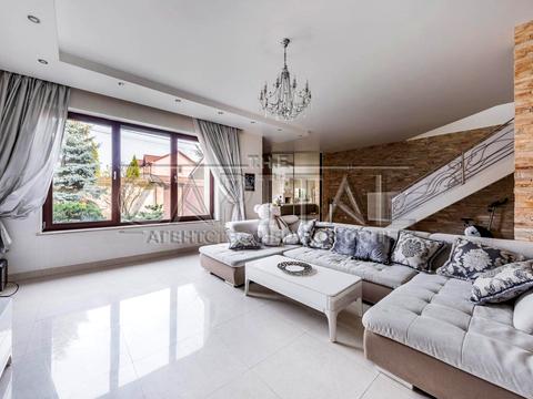 будинок за адресою с. Гатне, Дружби вул., 3