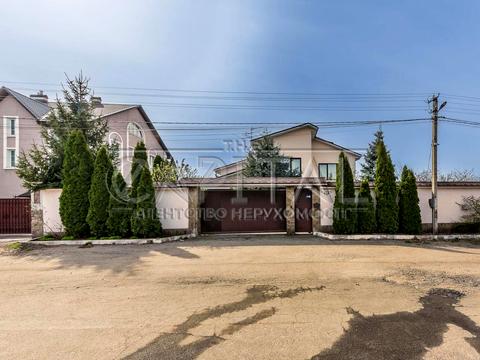 будинок за адресою с. Гатне, Дружби вул., 3