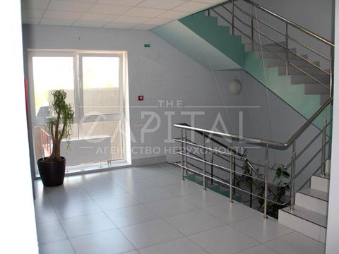 комерційна за адресою вул. Лесі Українки, 12