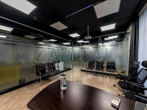 комерційна за адресою Андрія Верхогляда вул. (Михайла Драгомирова), 14-А