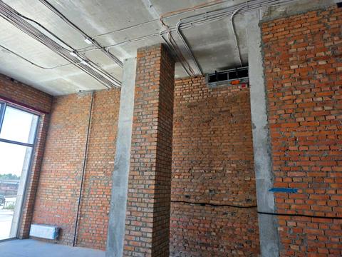 комерційна за адресою Набережно-Хрещатицька вул., 21