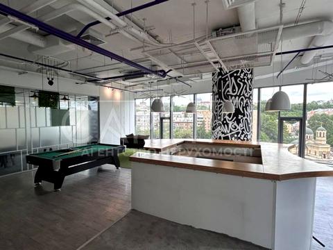 коммерческая по адресу Спортивная пл., 1