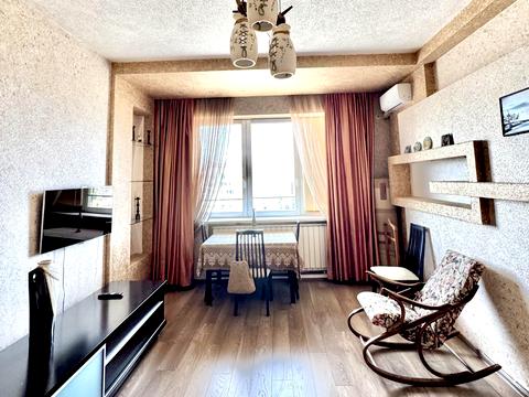 квартира за адресою Володимира Івасюка просп. (Героїв Сталінграду), 6