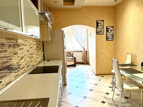 квартира за адресою Володимира Івасюка просп. (Героїв Сталінграду), 6