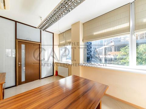 комерційна за адресою Київ, Іоанна Павла II вул. (Патріса Лумумби), 6/1