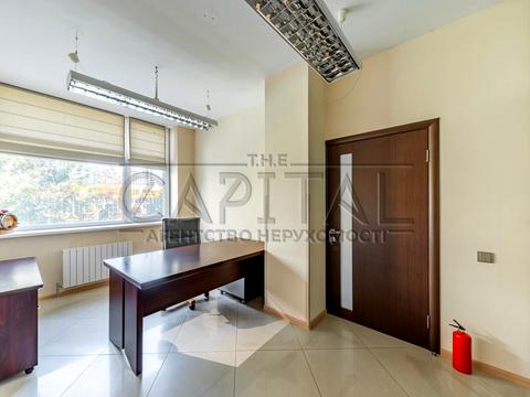 комерційна за адресою Київ, Іоанна Павла II вул. (Патріса Лумумби), 6/1