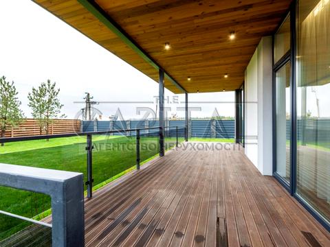 будинок за адресою Квітнева вул.