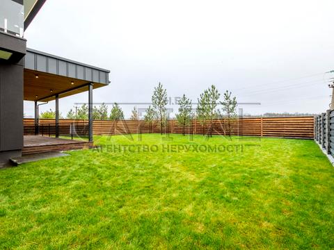 будинок за адресою Квітнева вул.