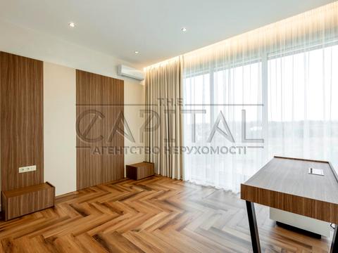 будинок за адресою Квітнева вул.