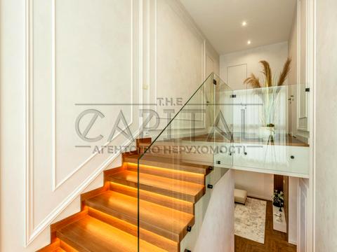 будинок за адресою Квітнева вул.