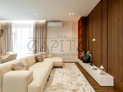 будинок за адресою Квітнева вул.