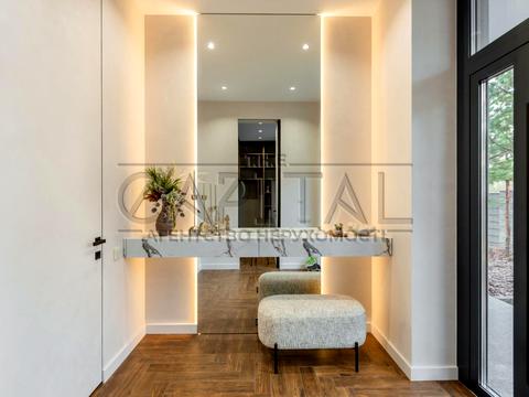 будинок за адресою Квітнева вул.