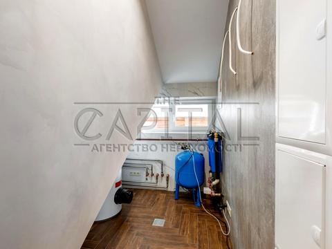 будинок за адресою Квітнева вул.