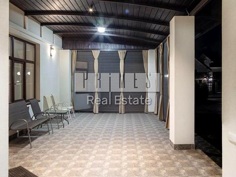 будинок за адресою Молодіжна вул.