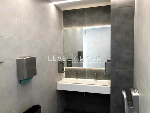 комерційна за адресою Хрещатик вул. (Kreschatic), 7/11