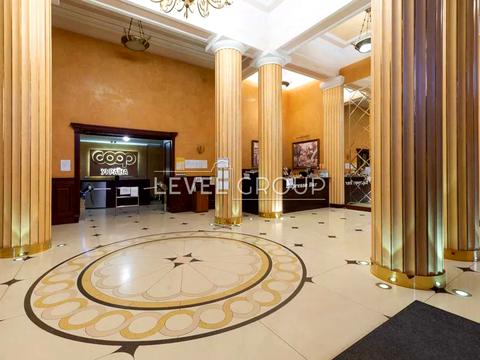 комерційна за адресою Хрещатик вул. (Kreschatic), 7/11