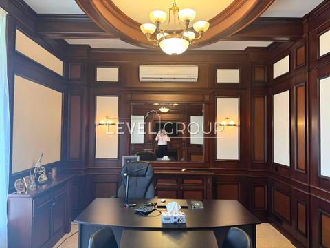 комерційна за адресою Хрещатик вул. (Kreschatic), 7/11