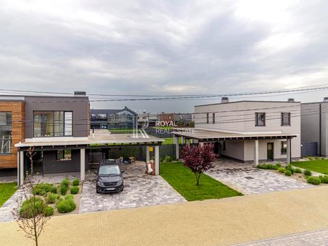 будинок за адресою с. Крушинка, тепла, 1