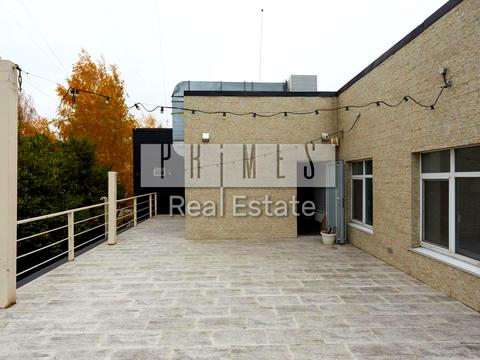 комерційна за адресою Шкільна вул. (Юрія Гагаріна), 7