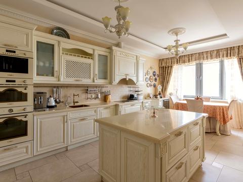 квартира за адресою Дніпровська набережна вул., 14-А