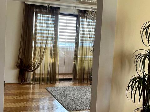 квартира за адресою Олександра Борисенка вул. (Короленка), 2а