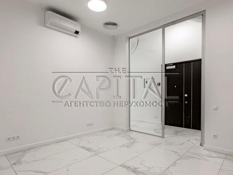 комерційна за адресою Лесі Українки бульв., 23