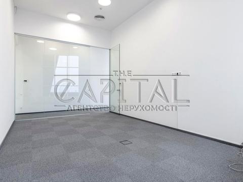 комерційна за адресою Лесі Українки бульв., 23