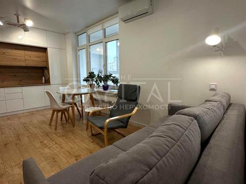 квартира за адресою Драгоманова вул., 10