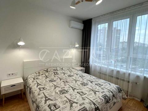 квартира за адресою Драгоманова вул., 10