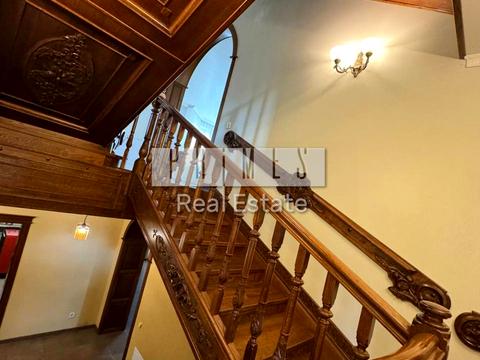 будинок за адресою Абрикосова вул.