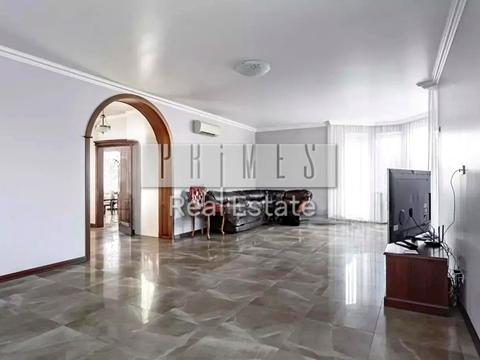 будинок за адресою Абрикосова вул.