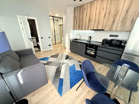 квартира за адресою Менделєєва вул., 19