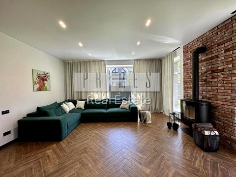 дом по адресу Лучшая ул. (Ломоносова)