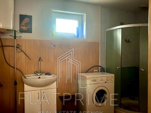 будинок за адресою Лінія, 11