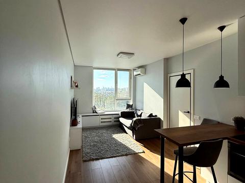 квартира за адресою Соборності просп. (Возз'єднання), 17 к2