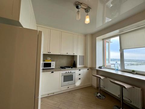 квартира за адресою Мостобудівників вул., 18