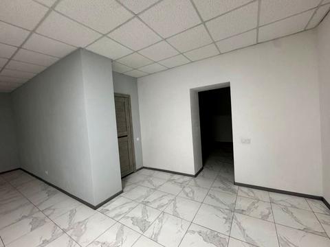 комерційна за адресою Озерна вул., 6/3