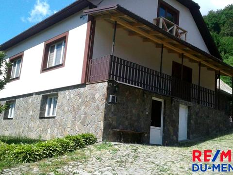 будинок за адресою Грушевського вул.