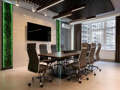 комерційна за адресою Андрія Верхогляда вул. (Михайла Драгомирова), 1-20а