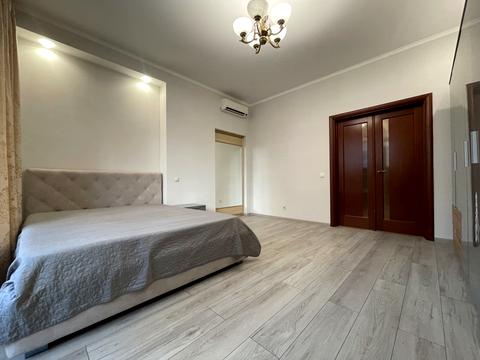 квартира за адресою Андрія Верхогляда вул. (Михайла Драгомирова), 5